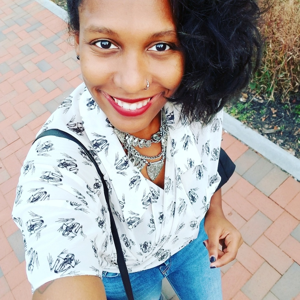 Meet your Posher, Sade